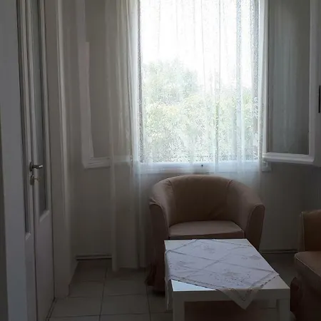Panos House Semesterbostad *